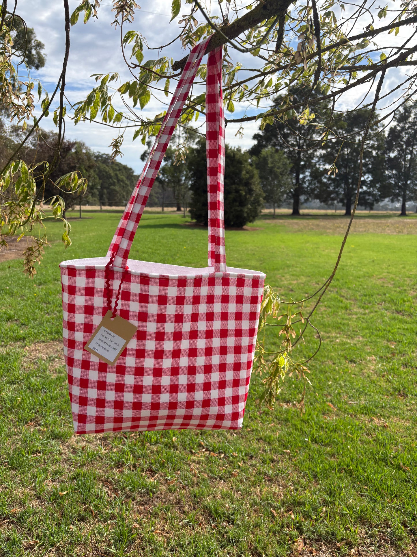 Red gingham tote