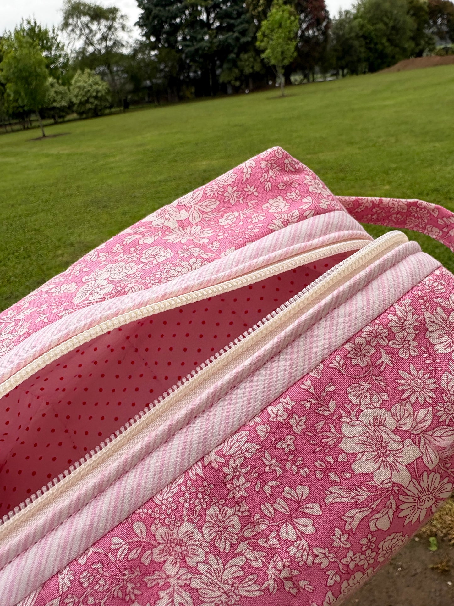 Pink meadow pouch
