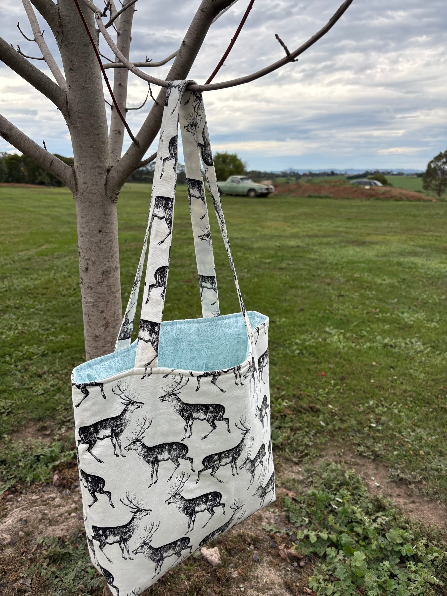 Woodland tote