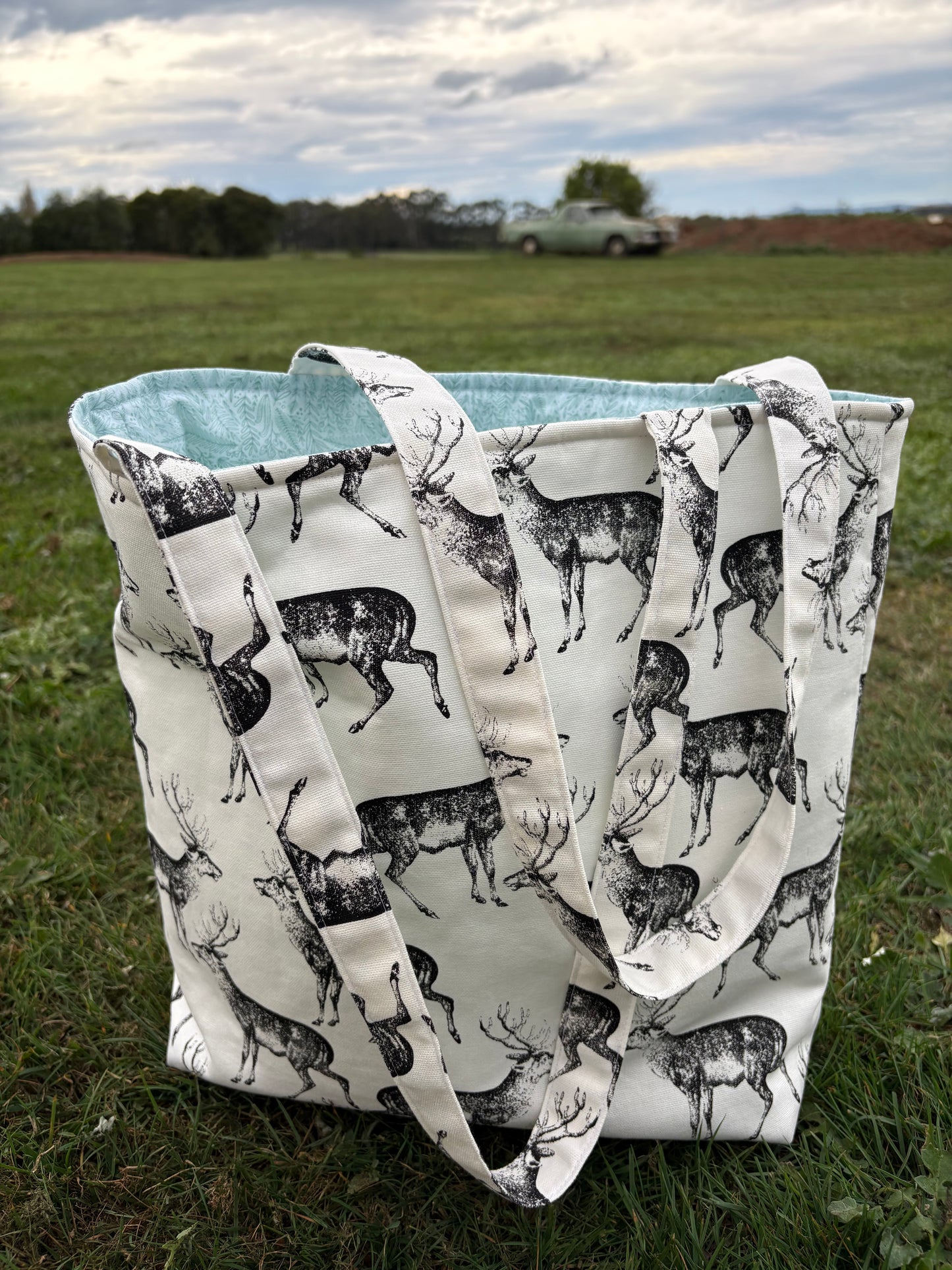 Woodland tote