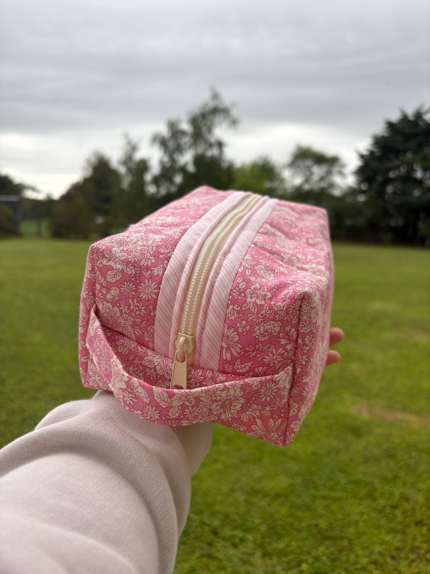 Pink meadow pouch