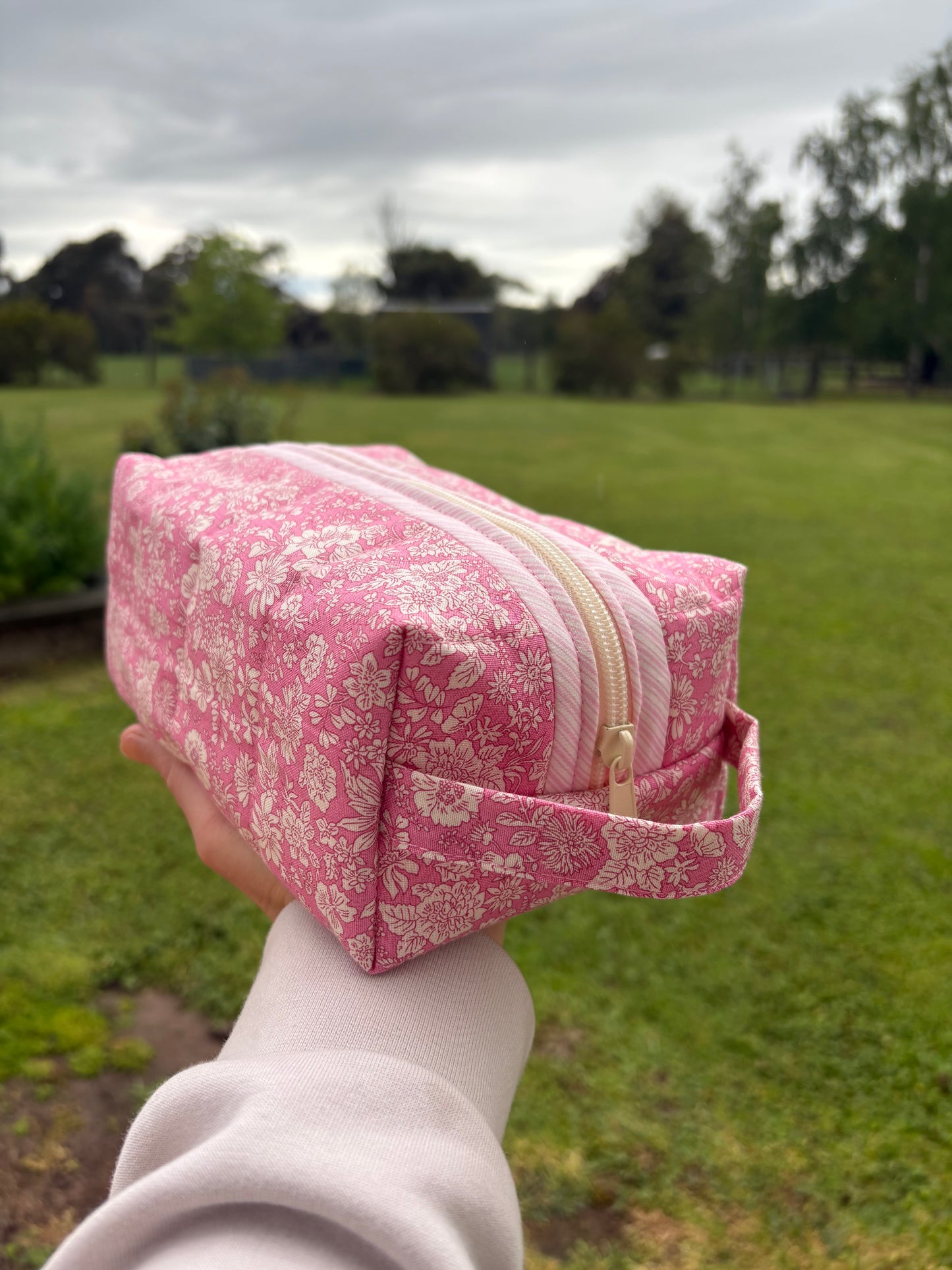 Pink meadow pouch