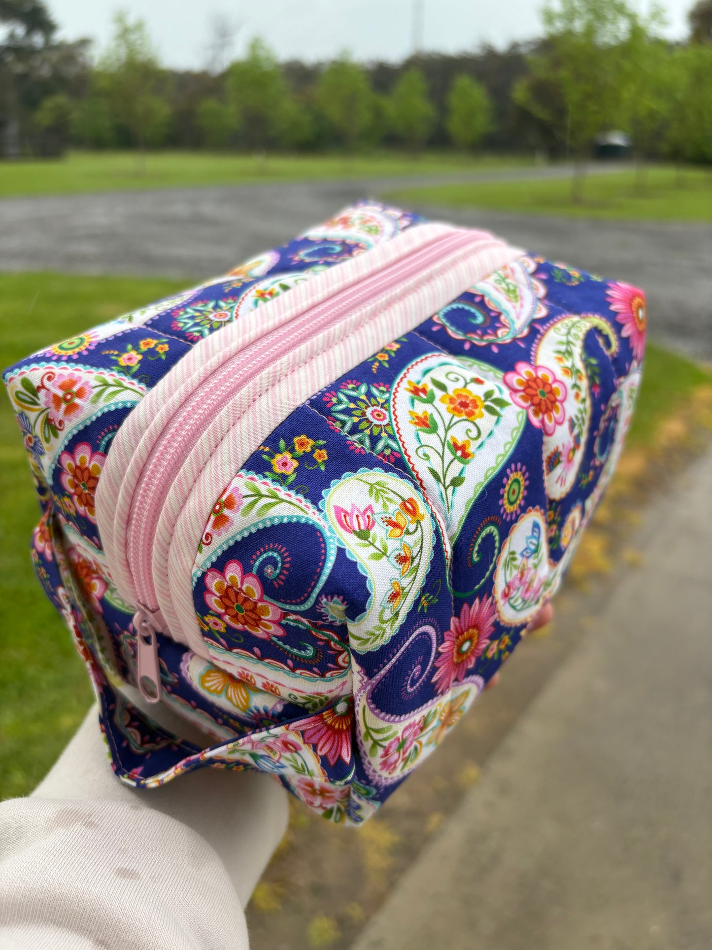 Paisley bloom box pouch