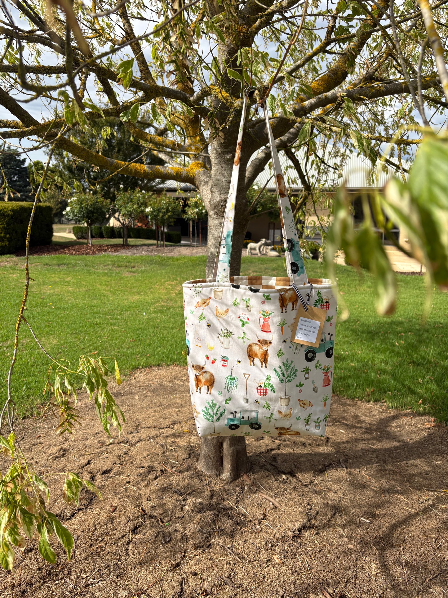 The farmyard tote
